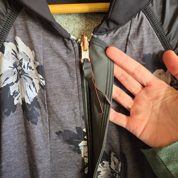 Lululemon Reversible Bomber Both Ways Atomic Flower Jacket Heather Gray 12 Coat - Picture 8 of 14